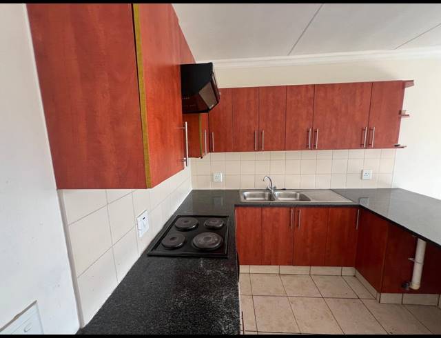 2 BEDROOM APARTMENT BLOCK FOR SALE IN HEIDELBERG CENTRAL